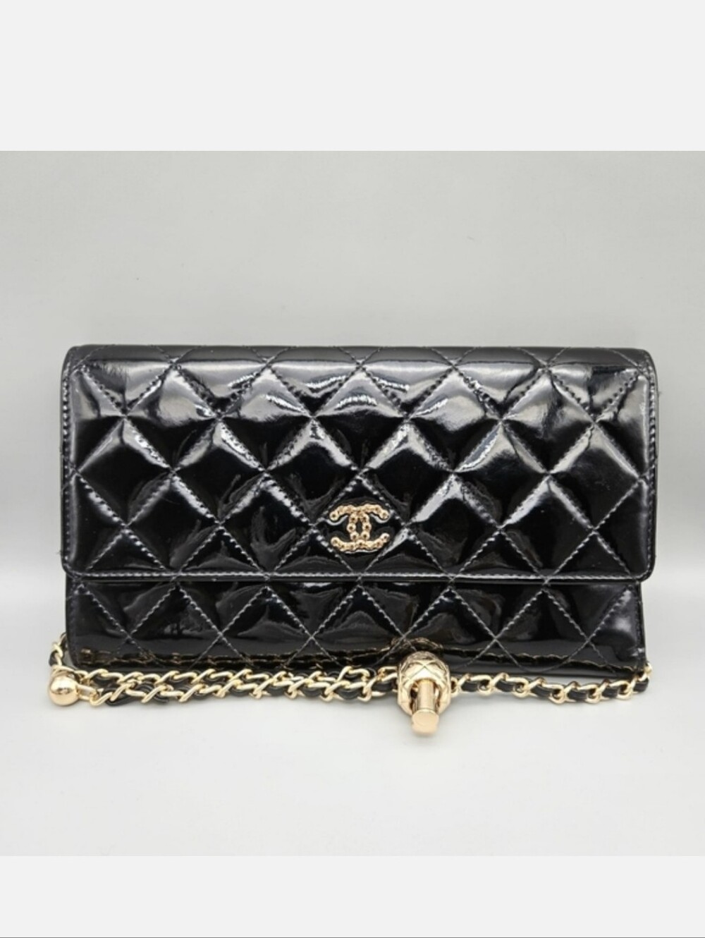 🖤CHANEL Authentic Black Quilted Patent Leather Clutch/Wallet🖤